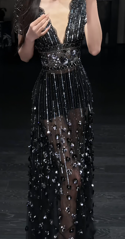 Chic Black Prom Dress V-neck Sheath Tulle Beaded Long Evening Dress ED09018