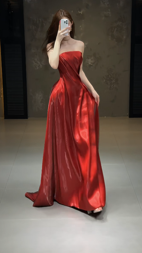 Chic Red Long Evening Dress Strapless A-Line Formal Dress Satin Dress for Graduation ED09035