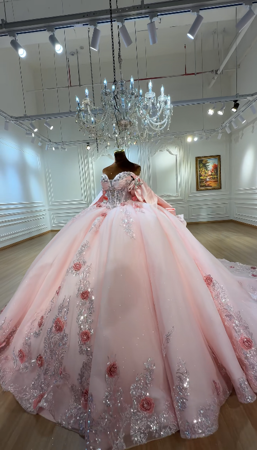 Gorgeous Pink Quinceanera Dress Off-shoulder Ball Gown Tulle Sweet 16 Dress ED09057