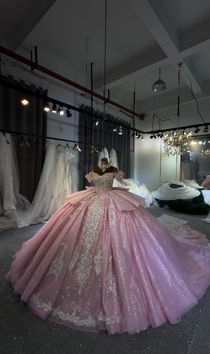 Wunderschönes pinkes Quinceanera-Kleid, schulterfreies Ballkleid mit Applikationen aus Tüll, Sweet 16 Kleid ED09059
