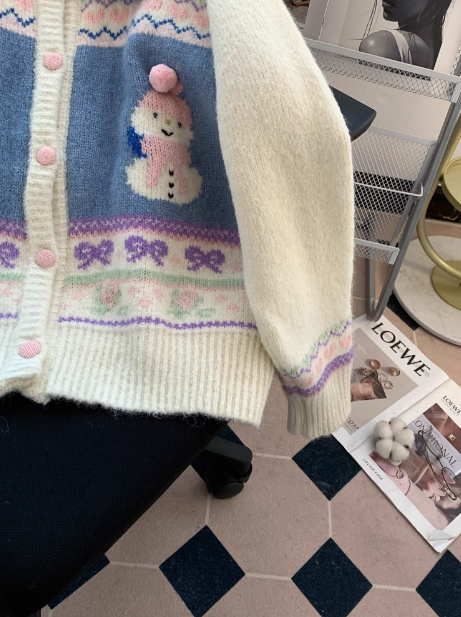 Süße Schneemann-Jacquard-Strickjacke mit Polokragen ED0906