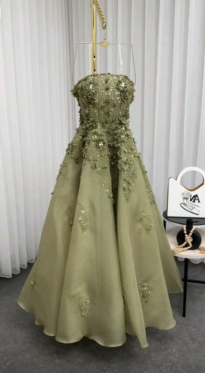 Chic Olive Green Prom Dress Strapless A-Line Tulle Applique Long Evening Dress ED09074