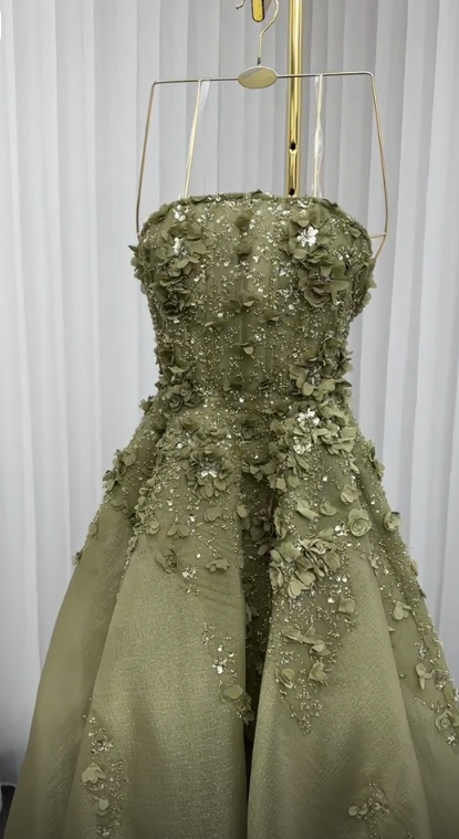 Chic Olive Green Prom Dress Strapless A-Line Tulle Applique Long Evening Dress ED09074