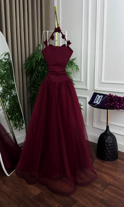 Chic Burgundy Prom Dress Halter A-Line Tulle Applique Long Evening Dress ED09076