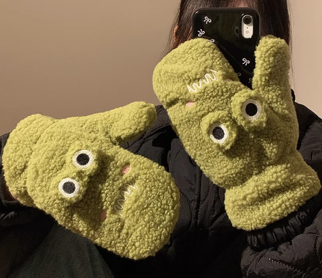 Cute lamb plush mittens ED0910