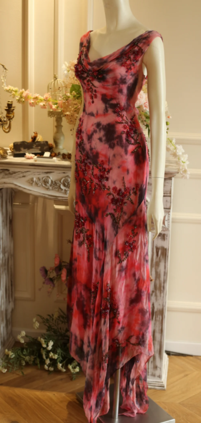 Elegantes rotes Ballkleid, Scheide, Perlenstickerei, langes Abendkleid, V-Ausschnitt, florales Chiffonkleid für Party ED09113