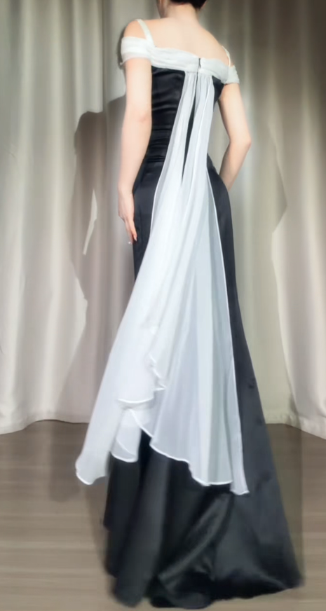 Elegantes schwarzes Ballkleid A-Linie Langes Abendkleid Träger Satinkleid für Party ED09114