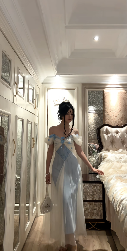 Élégante Robe de Bal Bleue Fourreau Longue Robe de Soirée Robe en Tulle Épaules Dénudées pour Soirée ED09118