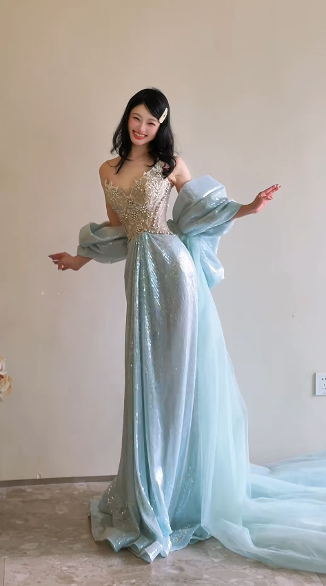 Chic Blue Prom Dress  A=line Beaded Long Evening Dress Sweetheart Tulle Dress for Party ED09119