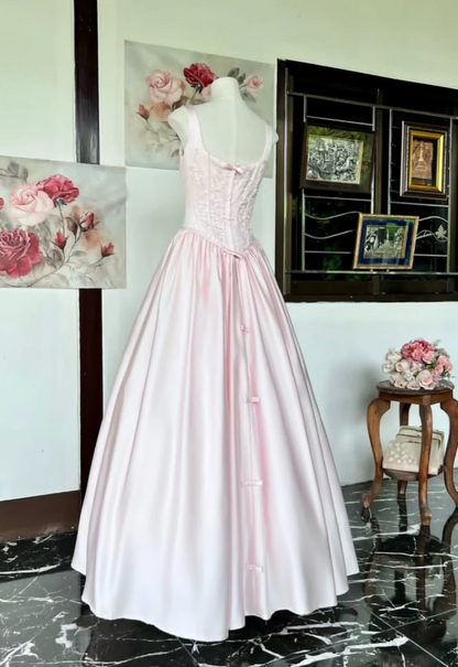 Robe de bal rose chic Robe de soirée longue en satin coupe trapèze Robe en satin à bretelles pour soirée ED09120
