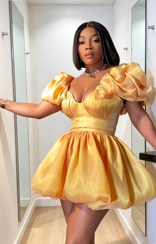 Robe Jaune Tendance Col V Coupe A-ligne pour Fête Robe d'Anniversaire en Satin ED09133