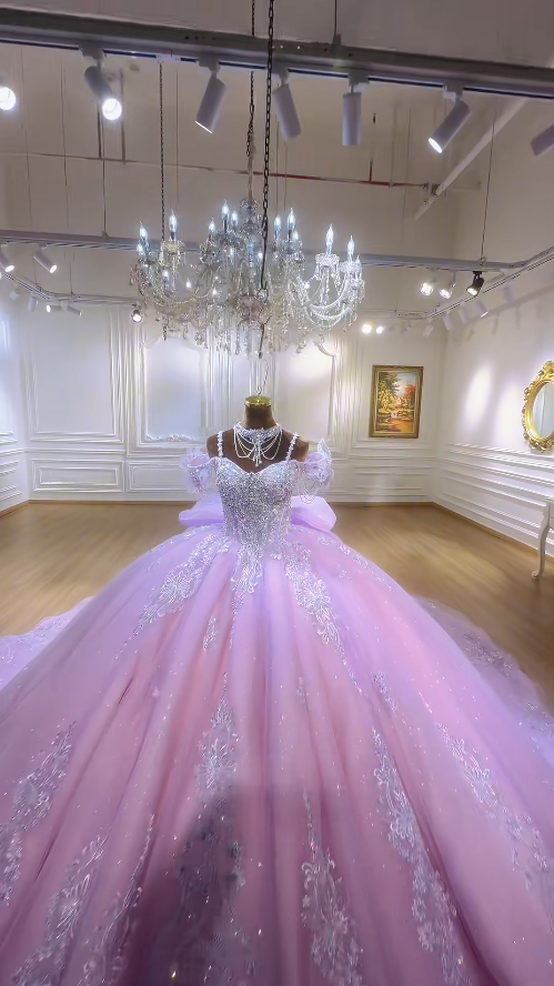 Gorgeous Off-shoulder Ball Gown Tulle Applique Quicneanera Dress Purple Sweet 16 Dress ED09148