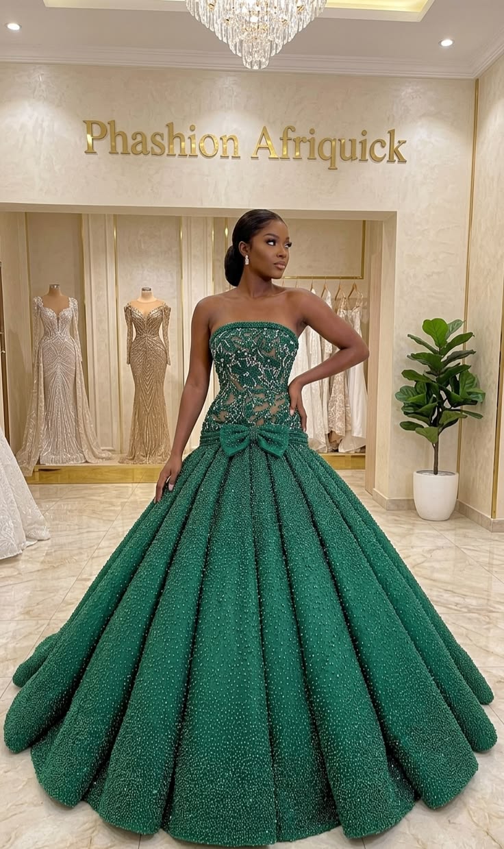 Chic Green Prom Dress Beaded Satin Dress for Party Strapless A-Line Evening Dress ED09163