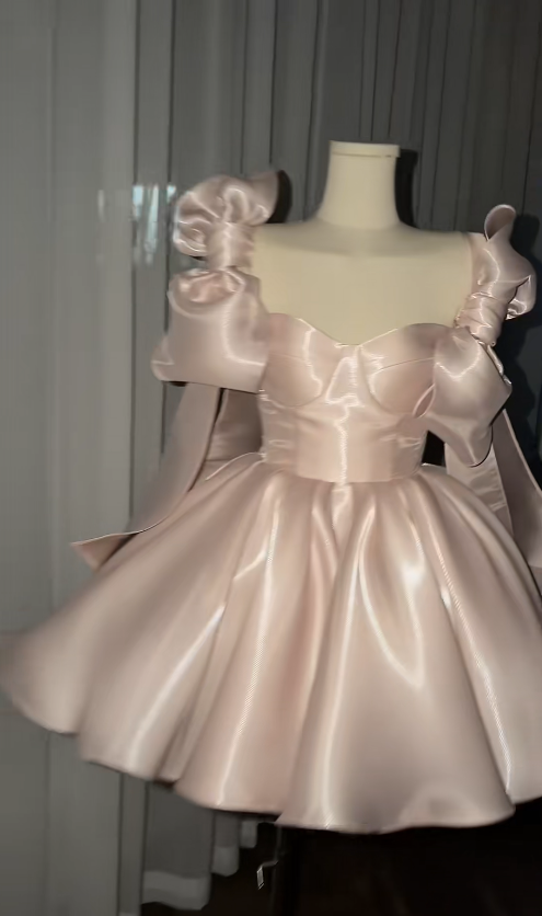 Cute Yellow Hoco Dress Straps A-Line Birthday Dress Satin Dress for Party ED09183