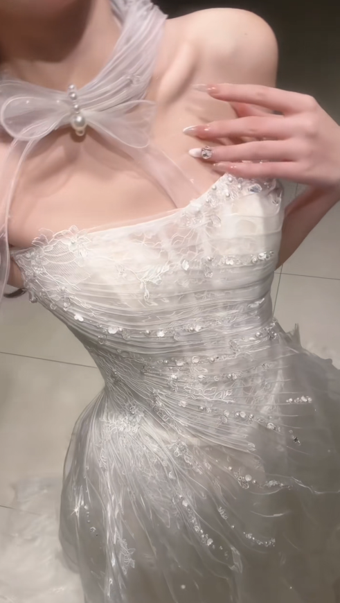 Gorgeous Strapless A-Line Wedding Dress Tulle Bridal Gown White Bridal Dress ED09225