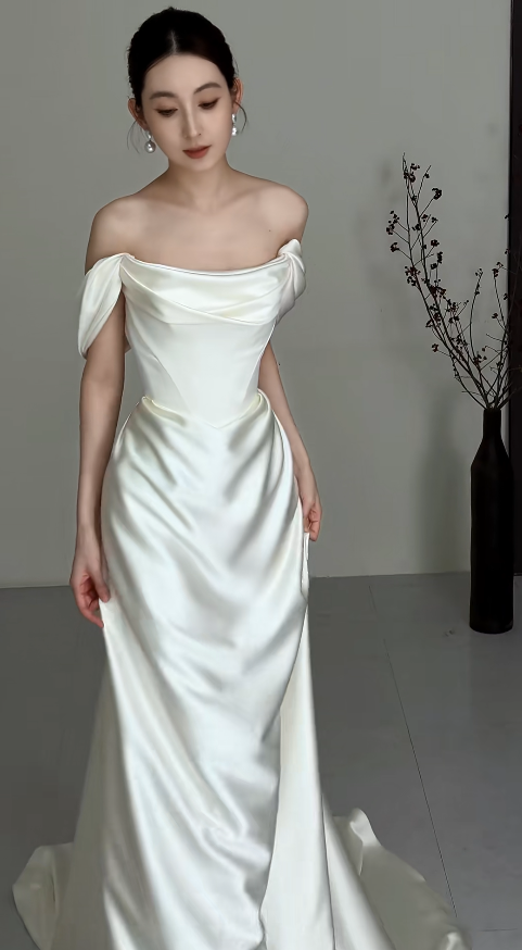 Gorgeous Off-shoulder Sheath Wedding Dress Satin Bridal Gown White Bridal Dress ED09226