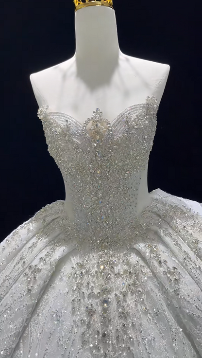Gorgeous Sweetheart A-line Wedding Dress Tulle Beaded Appliques Bridal Gown White Bridal Dress ED09230