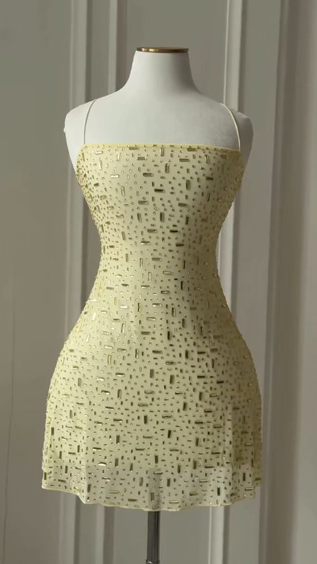 Gorgeous Yellow Hoco Dress Spaghetti Straps Sheath Short Prom Dress Sleeveless Chiffon Birthday Dress ED09252