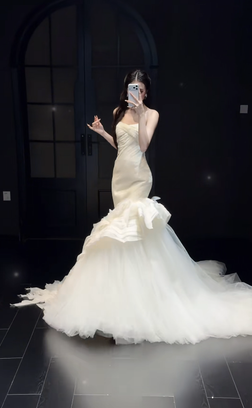Timeless Mermaid Strapless Wedding Dress Tulle Bridal Gown White Bridal Dress ED09271