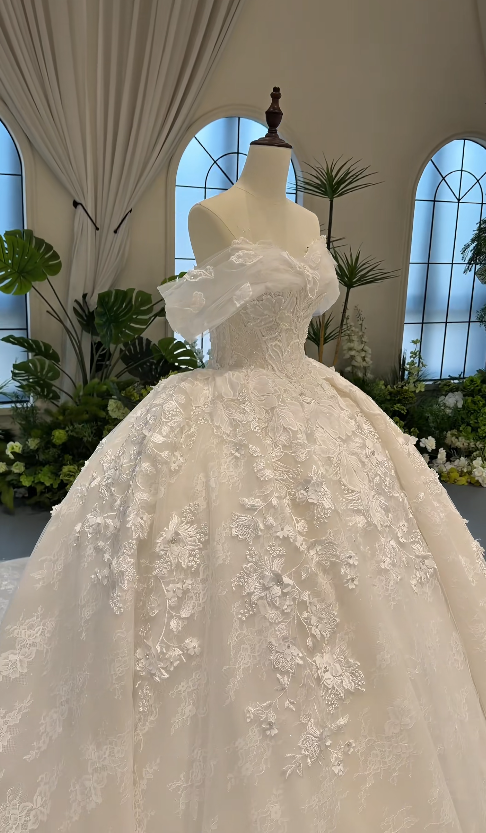 Timeless A-Line Off-shoulder Wedding Dress Lace Applique Bridal Gown White Bridal Dress ED09272