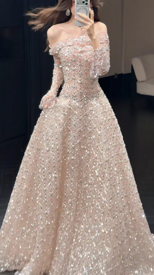 Timeless A-Line Off-shoulder Wedding Dress Tulle Bridal Gown White Bridal Dress ED09273