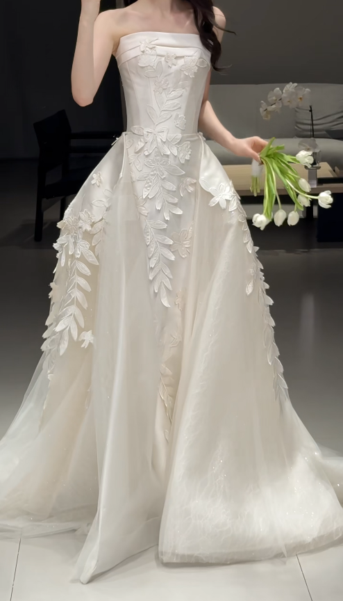 Timeless Strapless Sheath Wedding Dress Satin Bridal Gown White Bridal Dress ED09274