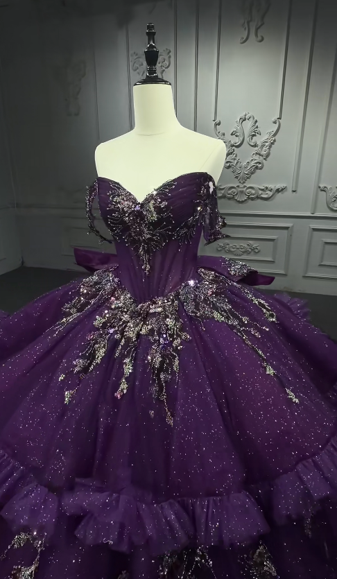Feenhaftes, schulterfreies Ballkleid für Quinceañera, Tüll-Applikationskleid zum Geburtstag, violettes Sweet 16 Kleid ED09280