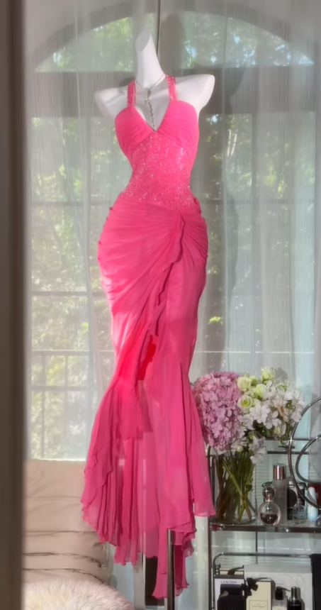 Beautiful Pink Halter Sheath Chiffon Long Prom Dress ED09321
