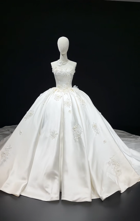 Wunderschönes weißes Hochzeitskleid trägerlos Satin Brautkleid A-Linie Brautkleid ED09327