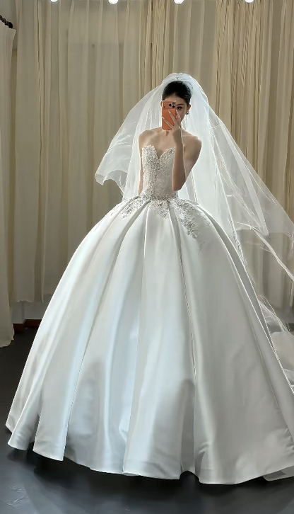 Gorgeous White Wedding Dress Sweetheart Satin Birdal Dress A-Line Bridal Gown ED09329