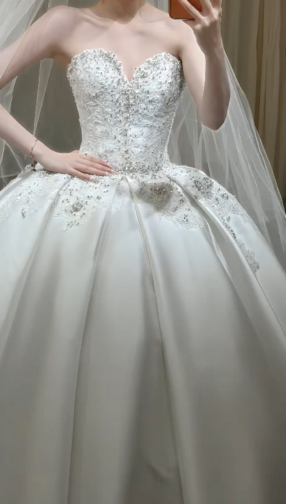 Gorgeous White Wedding Dress Sweetheart Satin Birdal Dress A-Line Bridal Gown ED09329