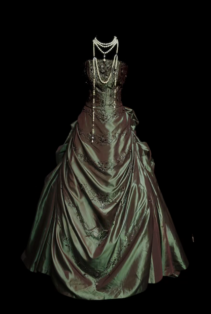 Chic Green Prom Dress A-Line Quinceanera Dress Applique Satin Sweet 16 Dress ED09365