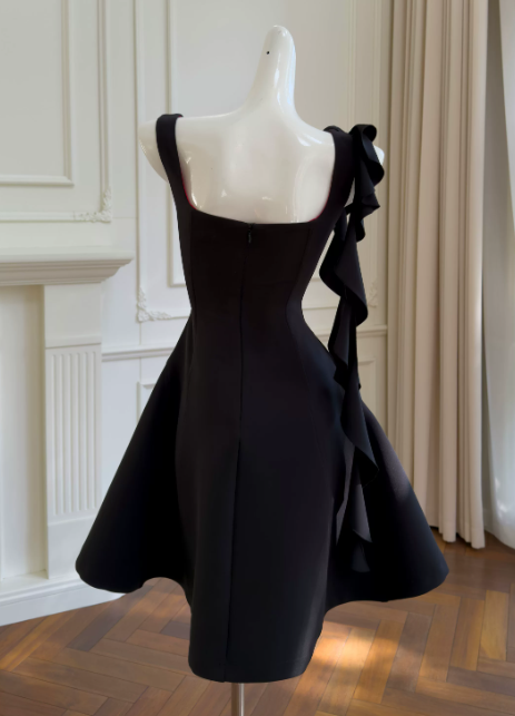 Sexy Black Hoco Dress Straps A-Line Birthday Dress Satin Dress for Party ED09379