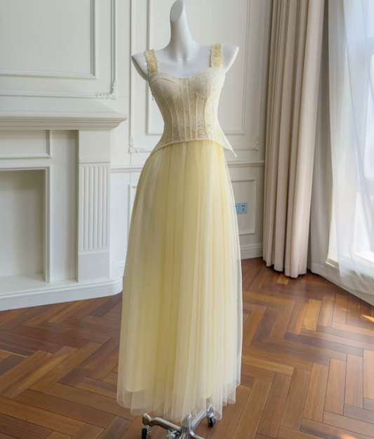 Chic Yellow Prom Dress Straps A-Line Tulle Evening Dress ED09386