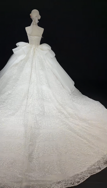 Schlichtes, weißes A-Linien-Hochzeitskleid aus Tüll, trägerloses Brautkleid ED09411