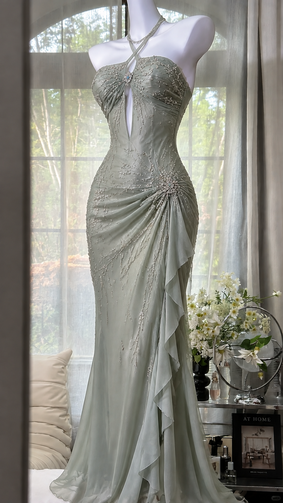 Elegant Green Long Prom Dress Halter Sheath Chiffon Beaded Long Evening Dress ED09494