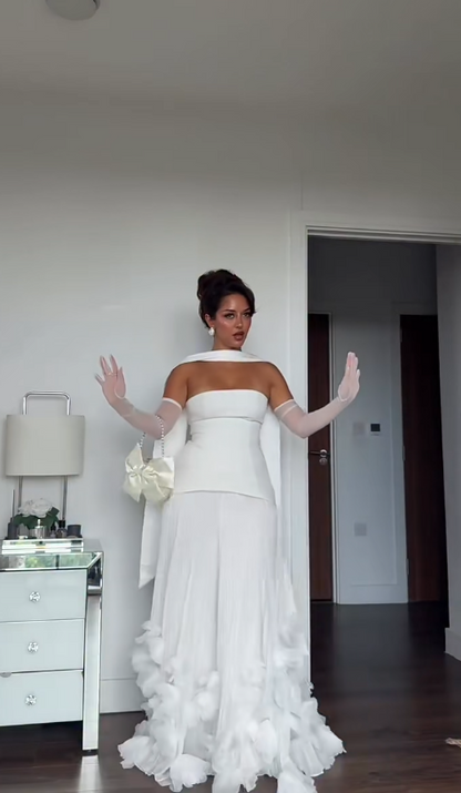 Elegant White Wedding Dress Strapless Bridal Gown Sheath Tulle Bridal Dress ED09501