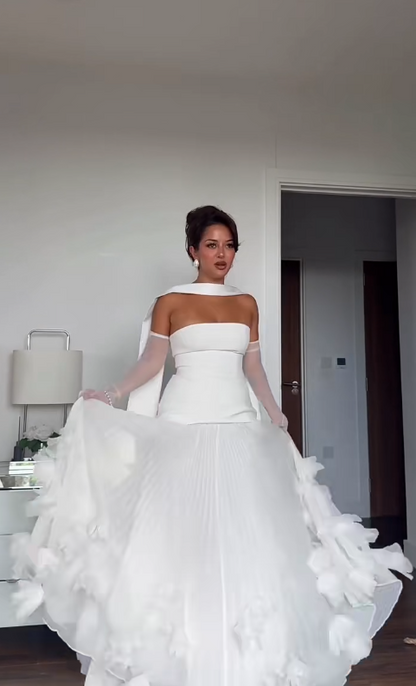 Elegant White Wedding Dress Strapless Bridal Gown Sheath Tulle Bridal Dress ED09501