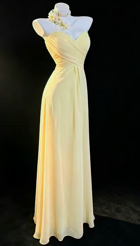 Robe de soirée longue jaune vintage en mousseline de soie coupe fourreau bustier cœur ED09510