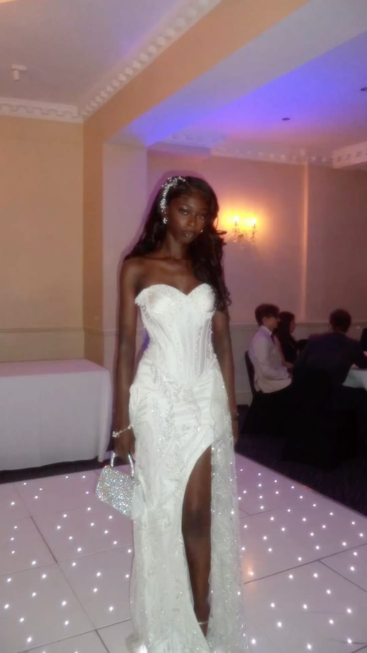 Chic White Prom Dress Sweetheart  Sheath Tulle Long Evening Dress ED09525