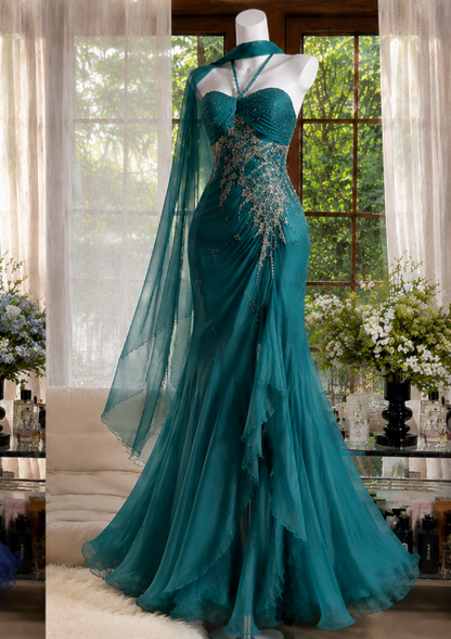 Robe de bal longue chic vert paon fourreau à col licou en mousseline perlée ED09571