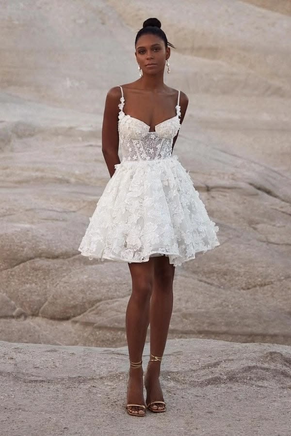 Modest White Straps A-Line Tulle Applique Wedding Dress for Bride ED09610