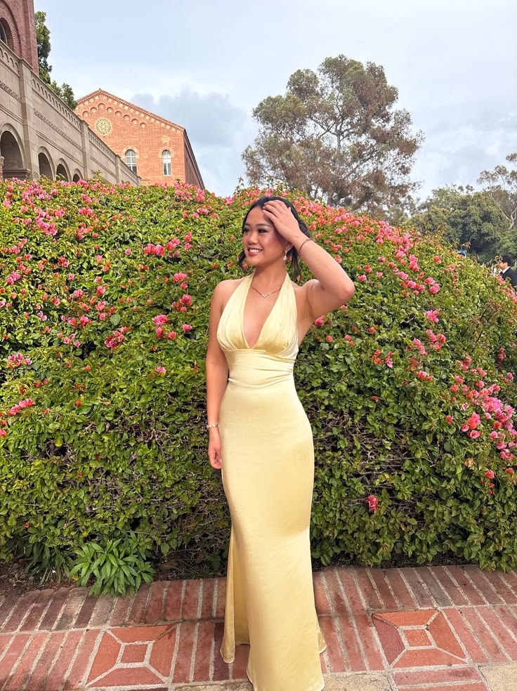 Gorgeous Yellow Prom Dress Halter Sheath Satin Long Evening Dress ED09650
