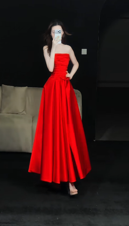 Robe de bal glamour bordeaux coupe trapèze en satin longue robe de soirée ED09694