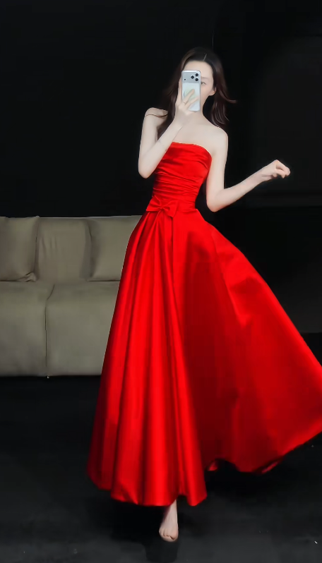 Robe de bal glamour bordeaux coupe trapèze en satin longue robe de soirée ED09694