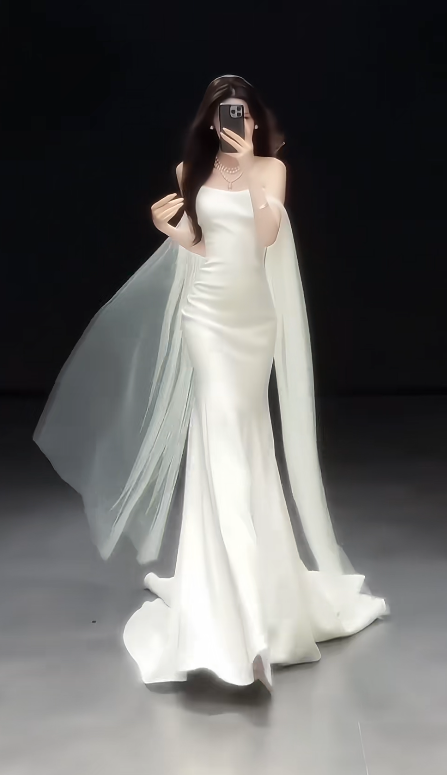 Chic White Bridal Gown Sheath Satin Wedding Dress ED09752