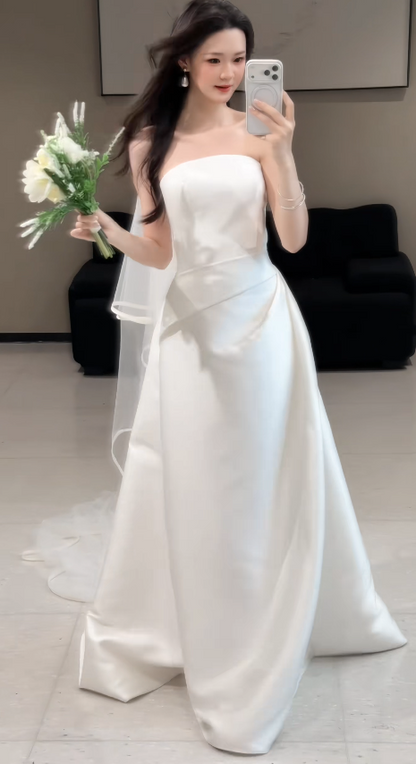 Chic White Bridal Gown Sheath Satin Wedding Dress ED09755