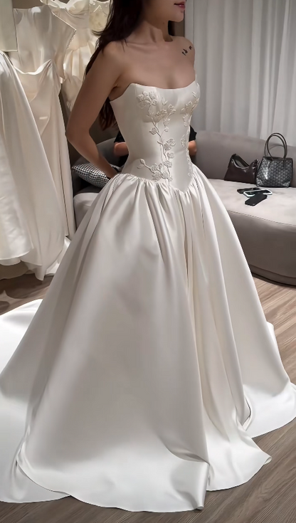 Chic White Bridal Gown A-Line Satin Wedding Dress ED09758