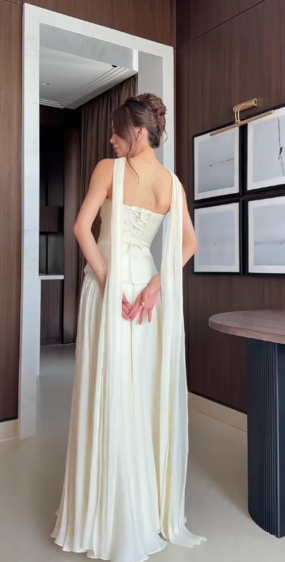 Chic White Bridal Gown Sheath Chiffon Wedding Dress ED09759