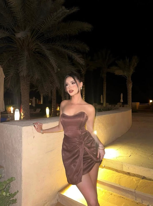 Glamouröses kurzes Homecoming-Kleid in Braun aus Satin mit Etui-Schnitt – Geburtstagskleid ED09767
